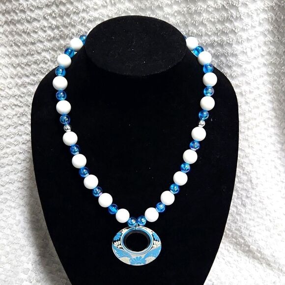 Repurposed Handmade pretty in floral hoop necklace w white, blue, n silver beads - Picture 3 of 8